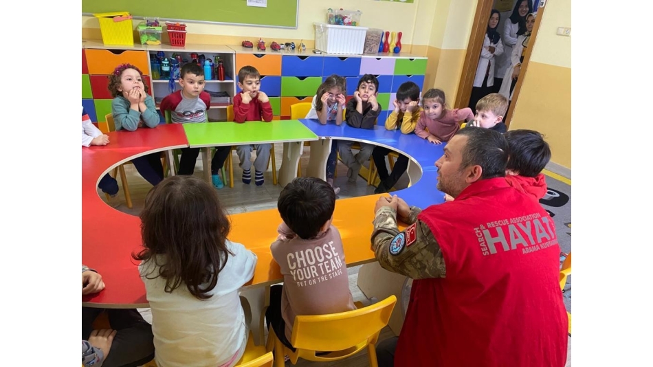 Ana okulu yavrularımızı afetlere karşı bilinçlendirme çalışmalarımız