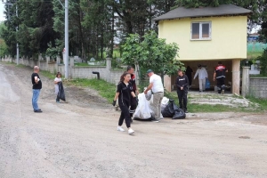 Yeşilvadi Mahallesi Köy içi Yol Temizliği