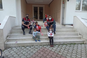 23 Nisan’da anlamlı bir etkinliğe imza attık