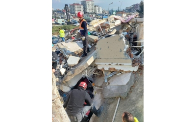 Hayat Arama Kurtarma Timi Bölgede Hayat Kurtarmaya devam ediyor