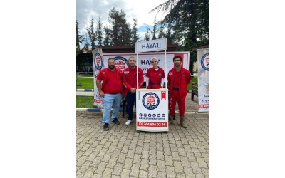 Hayat Arama Eğitim Fakültesinde stant açtı.