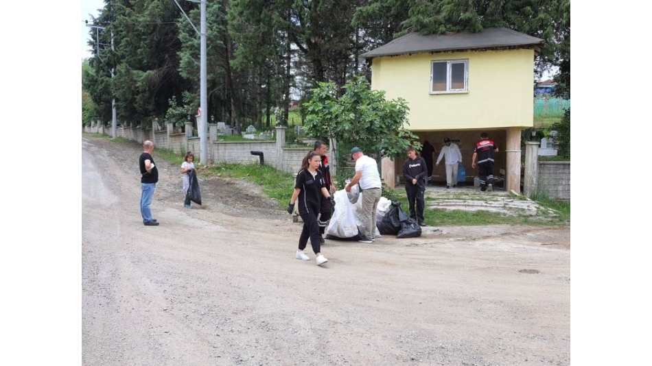 Yeşilvadi Mahallesi Köy içi Yol Temizliği